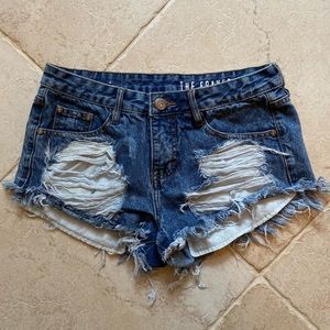 Cotton On Frayed Midrise Jean Shorts